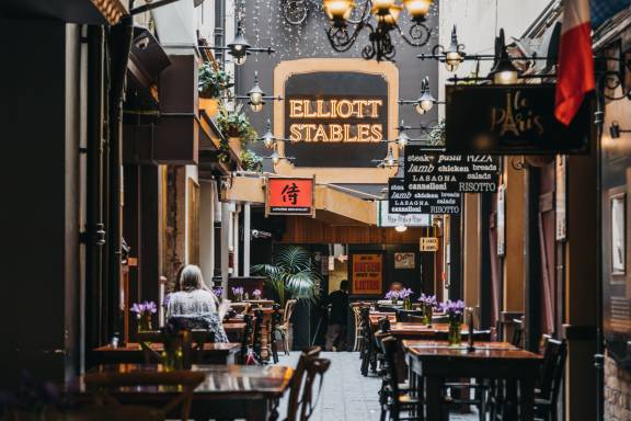 Elliot Stables