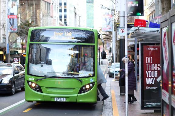 InnerLink-Bus-Around-Auckland-2.jpg 