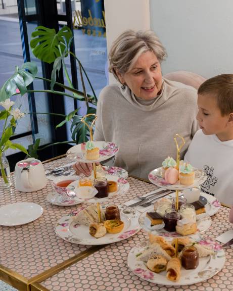 Bluebells Cakery High Tea