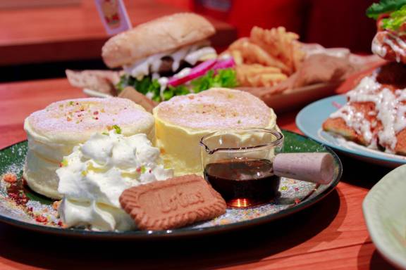 Lumi Cafe